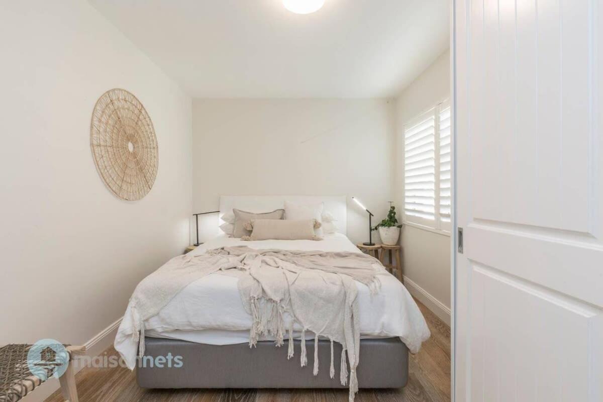 1 Bdrm Manly Beachside Apt With Parking Sydney Eksteriør bilde