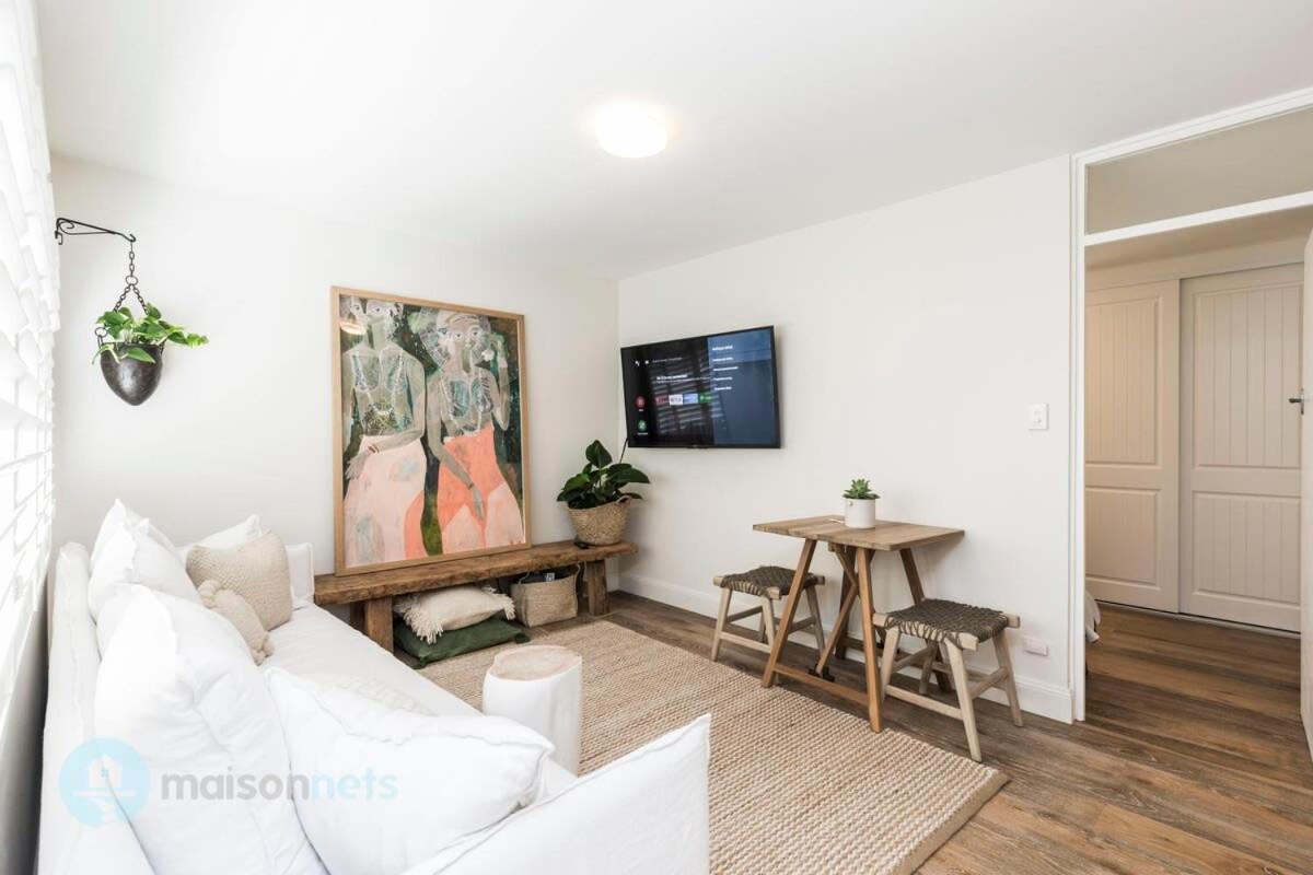 1 Bdrm Manly Beachside Apt With Parking Sydney Eksteriør bilde