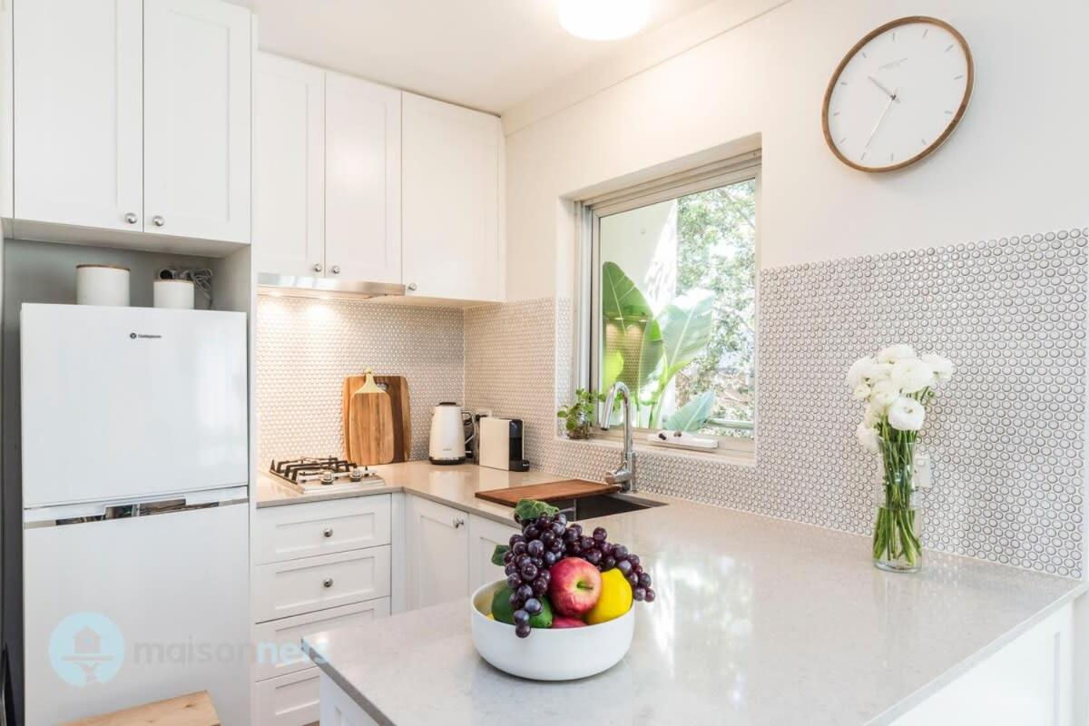1 Bdrm Manly Beachside Apt With Parking Sydney Eksteriør bilde
