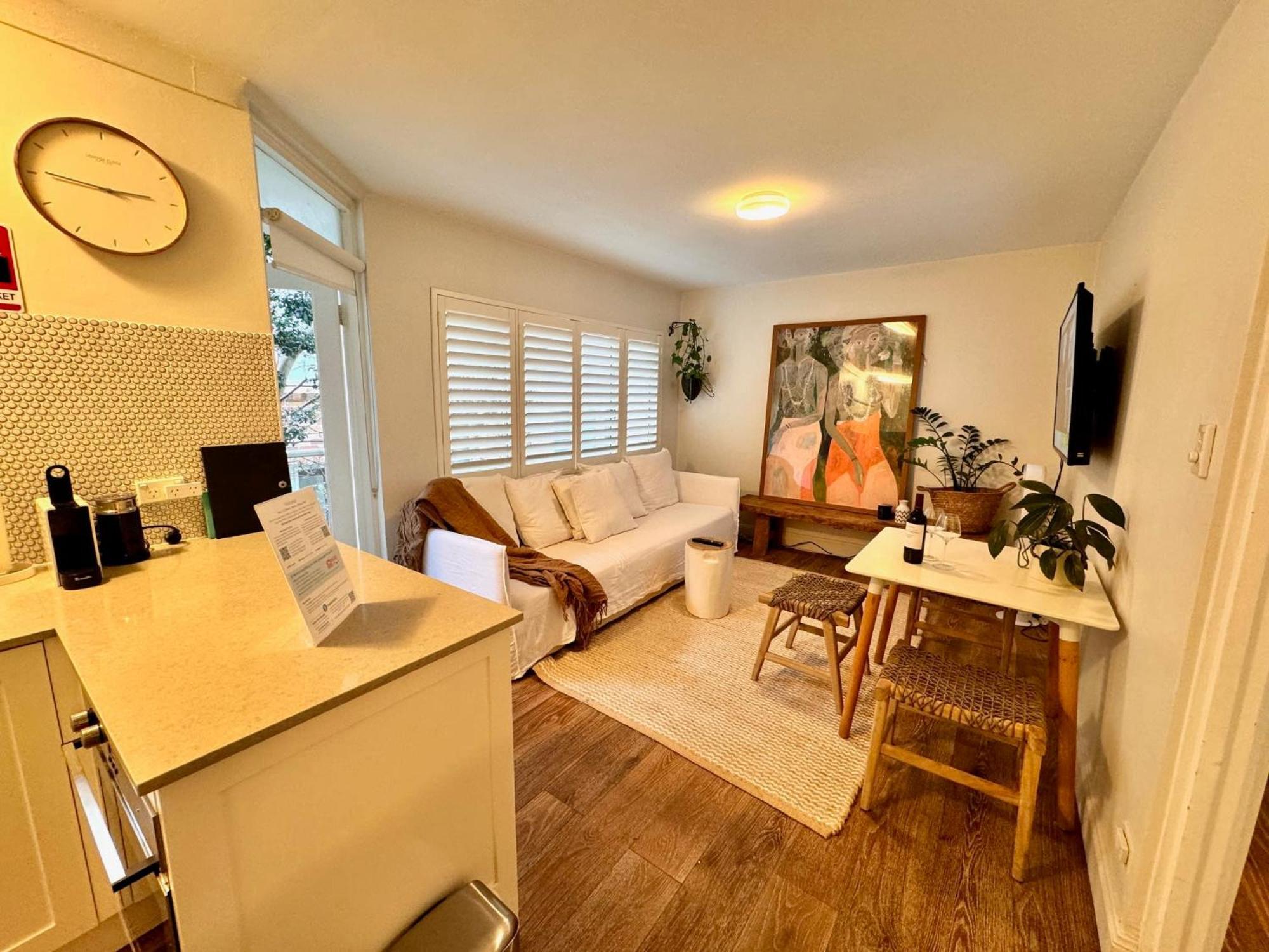1 Bdrm Manly Beachside Apt With Parking Sydney Eksteriør bilde